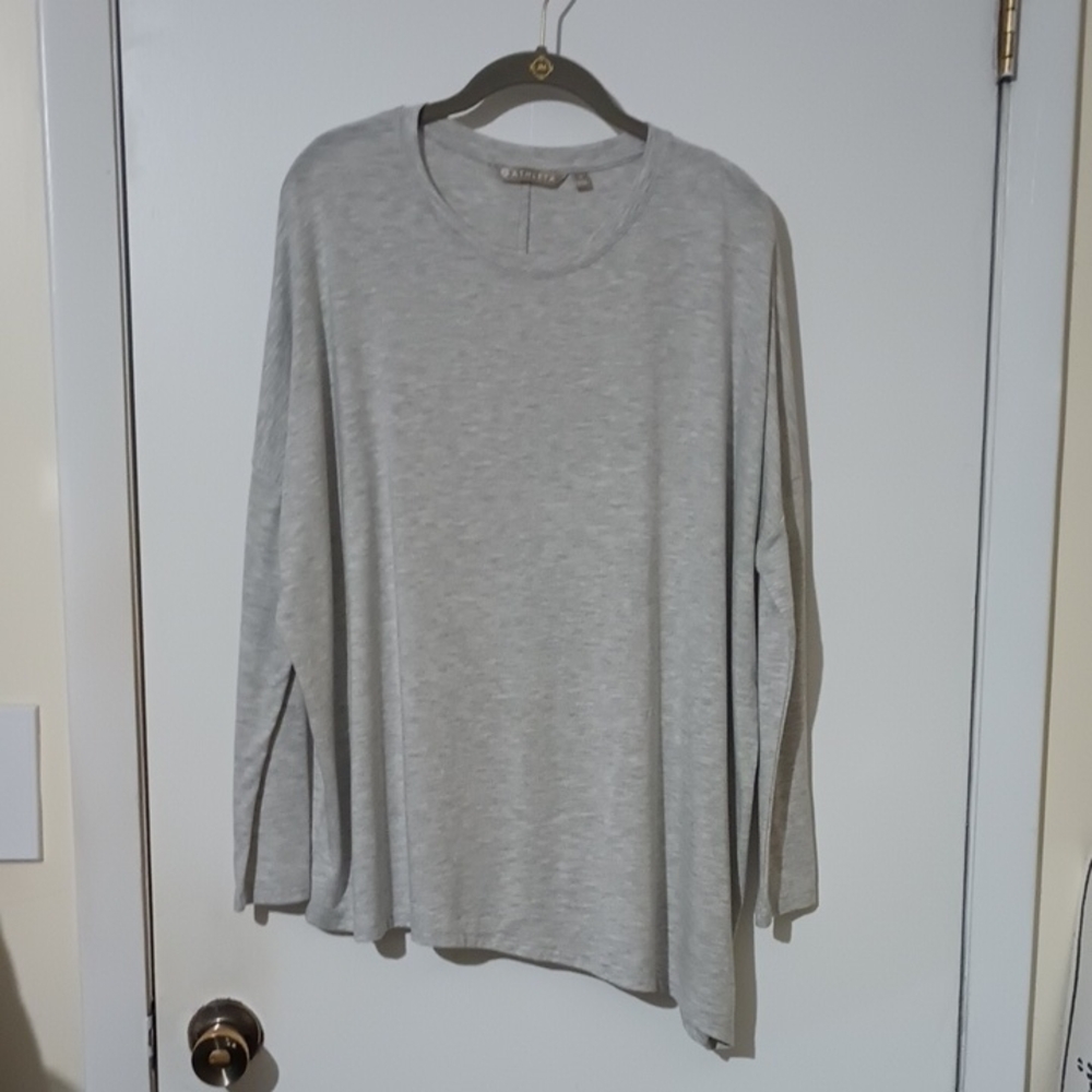 Athleta Long Sleeve A-Symmetrical Light Grey T-shirt Size Small Relaxed Fit